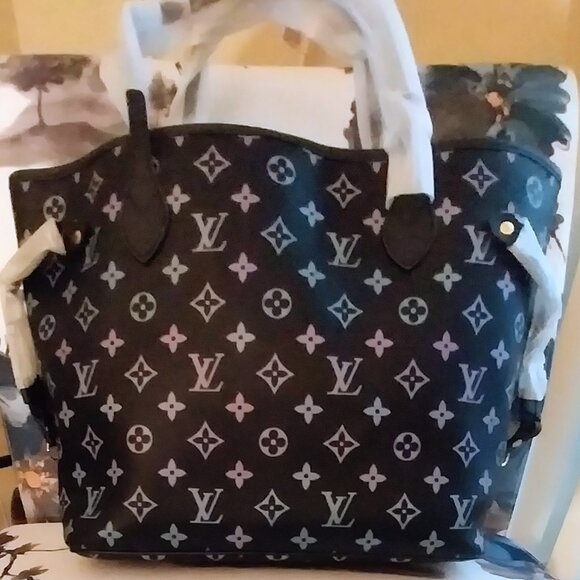 Inspire Disigner Fashion Black Tote with Purple Blue Accent - Picture 4 of 9